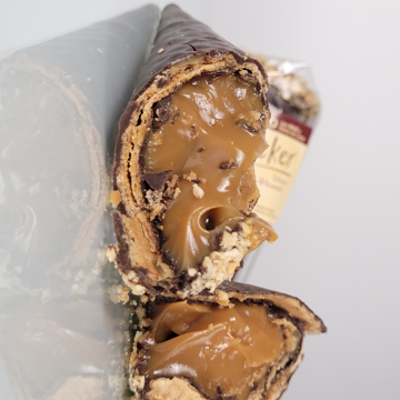 Imagen de Cono de chocolate, dulce de leche y maní